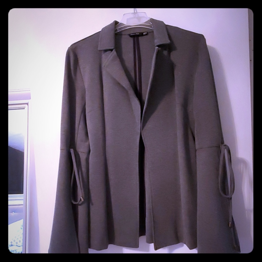 Doe & Rae Long Bell Sleeve Jacket